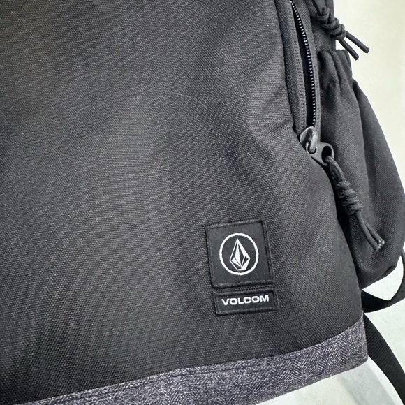 Volcom Backpack - Picture 3 of 11